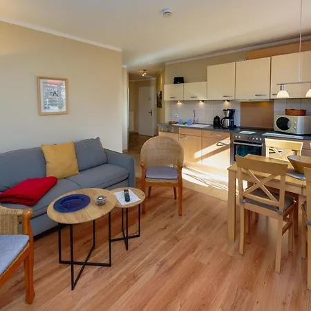 Seerose - 14 * Sellin (Rugen)