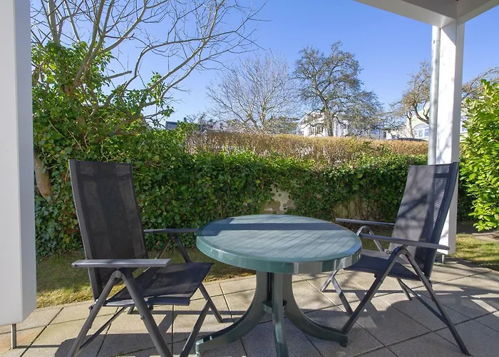 Seerose - 14 Sellin (Rugen)